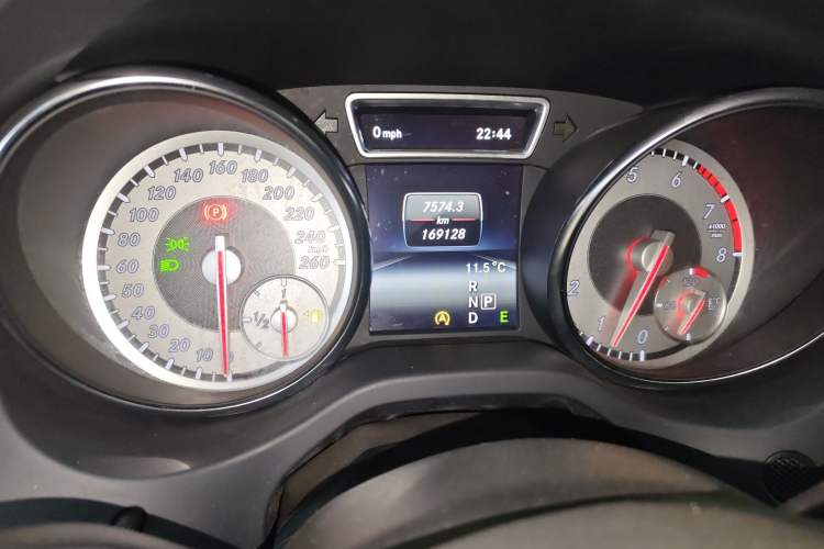 Used Mercedes-Benz GLA 2015 GLA 200 Fashion Model
