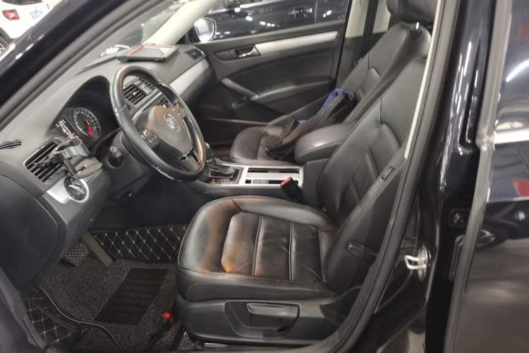 Used Volkswagen Passat 2014 1.8TSI DSG Prestige Edition Left Front Seat