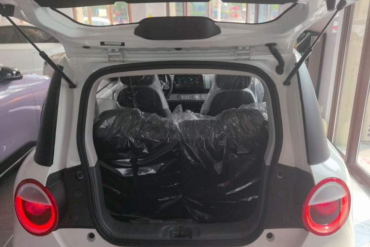 Used CHANGAN NEVO Lumin 2025 205 km Xiangqin Version Trunk