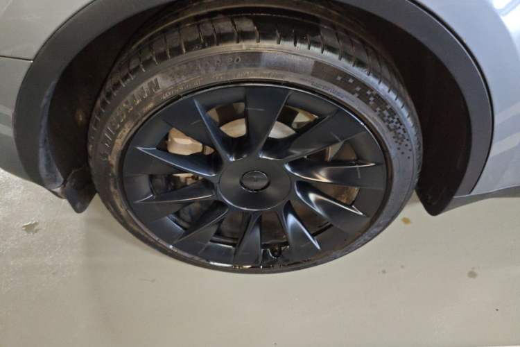 Used Tesla Model Y 2024 Rear-Wheel-Drive Version