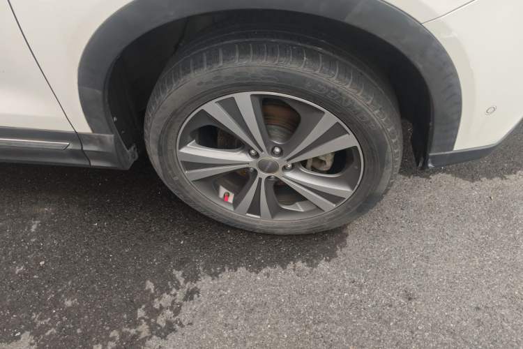 Used Haval H6 Coupe 2015 Blue-Label 2.0T Manual Two-Wheel Drive Prestige Model Right Front Wheel Hub