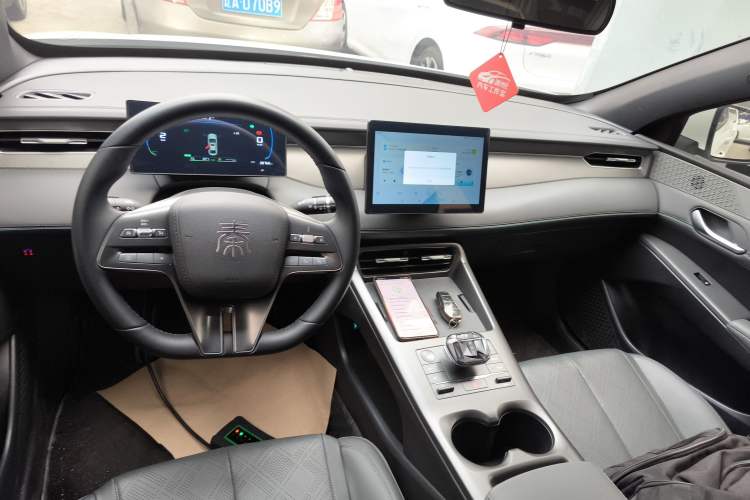 Used BYD Qin PLUS 2025 DM-i Smart Drive 55KM Leading Model