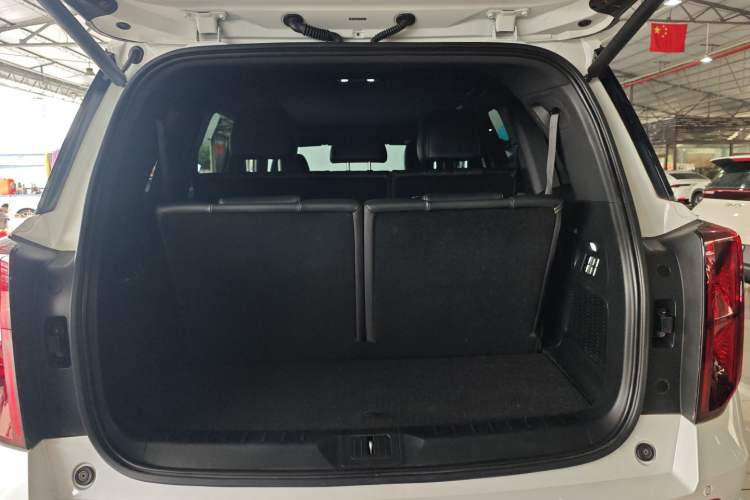 Used GAC Trumpchi GS8 2022 Dual-Engine Series 2.0TM Two-Wheel Drive Prestige Edition (7 Seats) Trunk