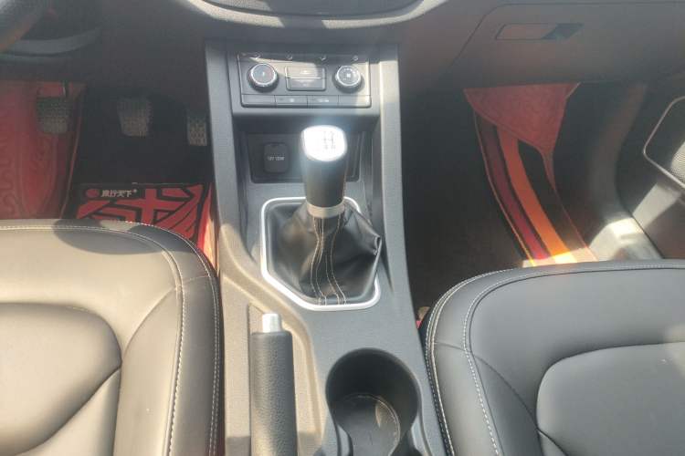 Used Bestune X40 2018 Internet Celebrity Edition 1.6L Manual Luxury Version
