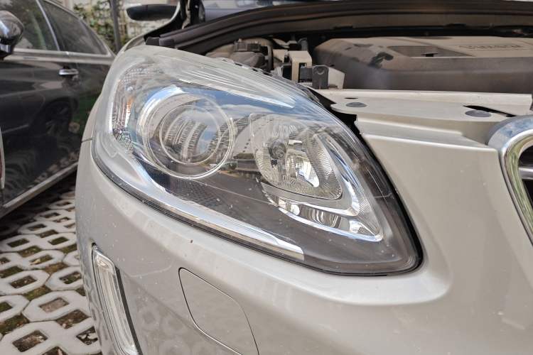 Used Volvo XC60 2017 T5 AWD Smart Range Edition