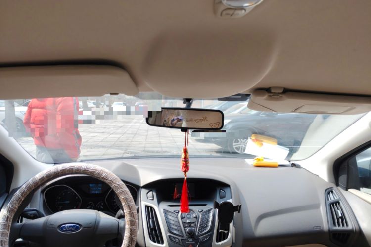 Used Ford Focus 2012 Sedan 1.6L Automatic Comfort Model
