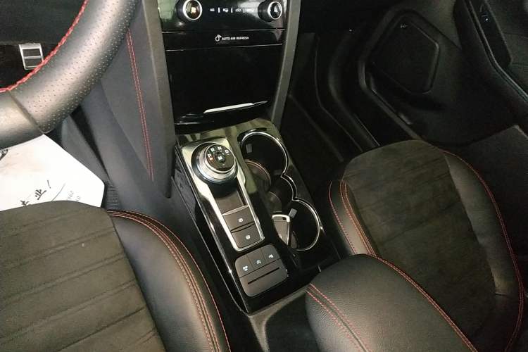 Used Ford Escape 2020 EcoBoost 245 Four-Wheel Drive ST-LINE Deluxe Edition
