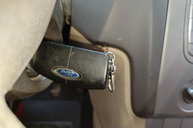 Used Ford Focus 2012 Sedan Classic 1.8L Manual Base Model