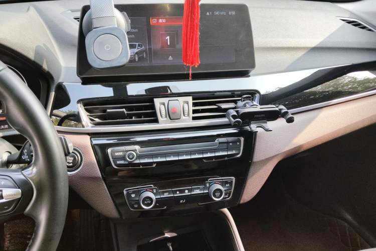 Used BMW X1 2022 sDrive25Li Leading Model
