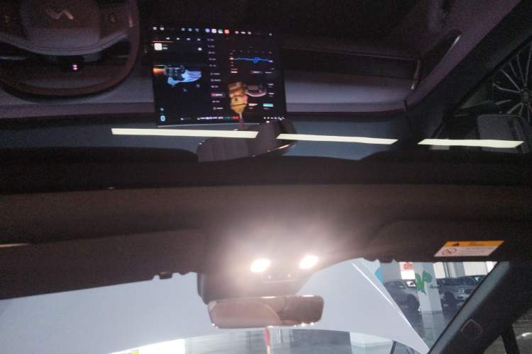 Used ONVO L60 2024 60 kWh Rear-Drive Version