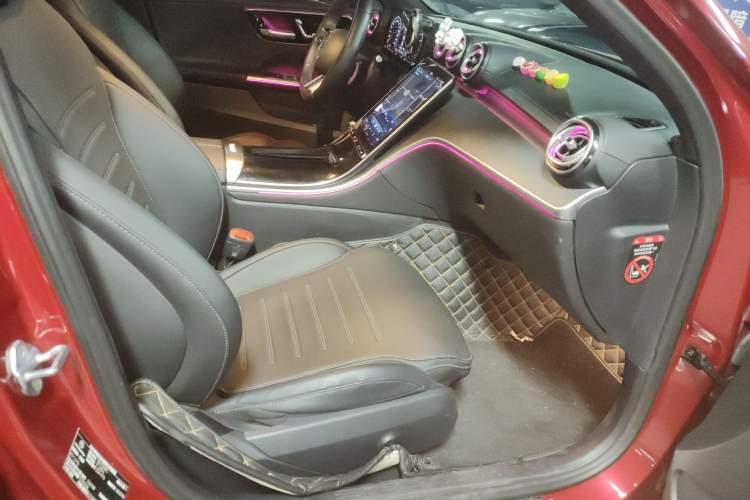 Used Mercedes-Benz C-Class 2023 Restyled C 260 L Sport Edition Right Front Seat