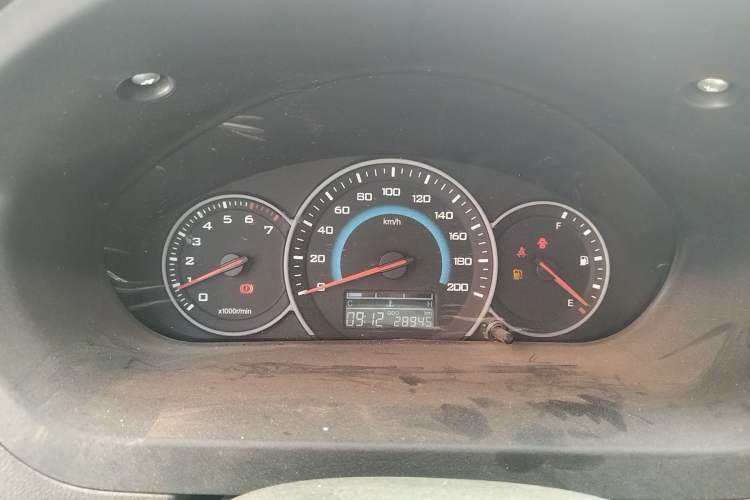 Used Wuling Rongguang V 2018 1.5L Standard Version
