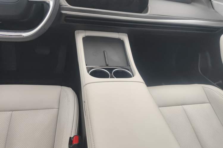 Used XPeng P7 2024 P7i 550 Pro Gear Lever