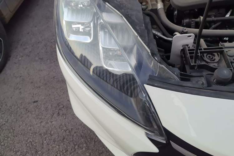 Used Ford Escape 2024 EcoBoost 245 Two-Wheel-Drive Titanium Edition
