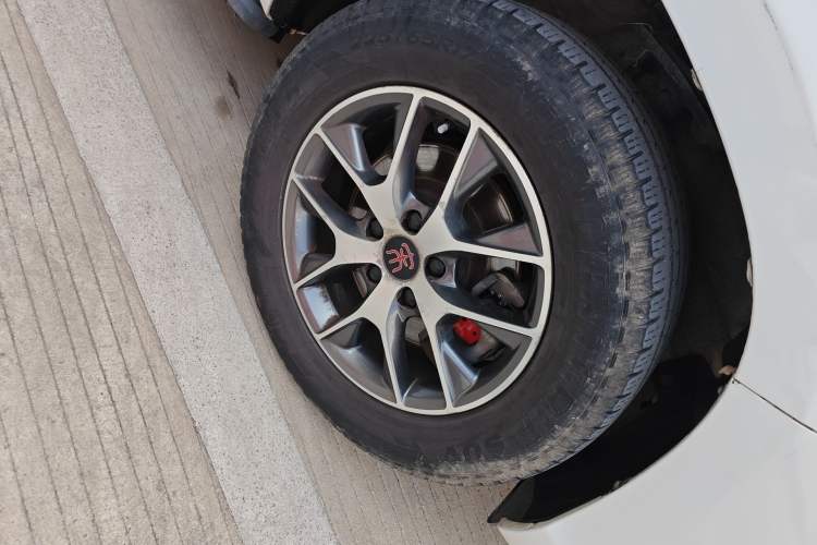 Used BYD Song 2017 Gaishe Upgrade Edition 1.5TID Automatic Elite Model
