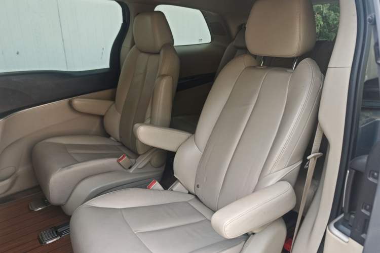Used Buick GL8 2018 28T Luxury Model China VI Standard