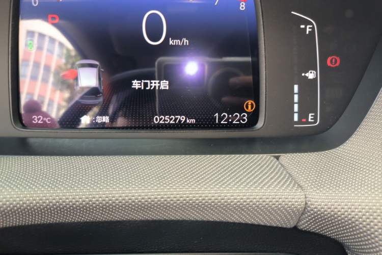 Used Honda LIFE 2021 1.5L CVT SPO-SS Dynamic Edition Odometer Close Up