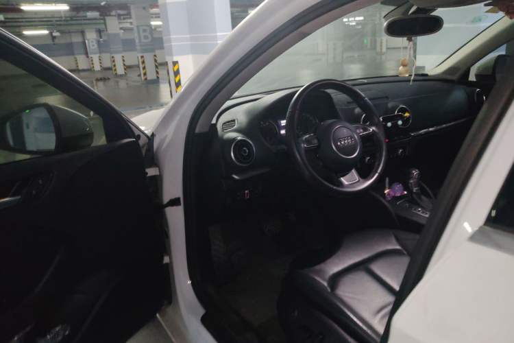 Used Audi A3 2014 Limousine 35 TFSI Automatic Comfort Model
