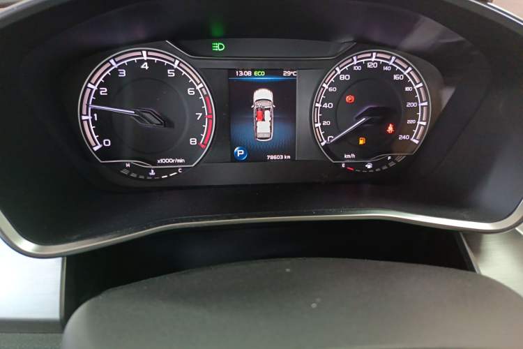 Used Geely Auto Coolray 2020 PRO 260T DCT Knight Odometer Close Up