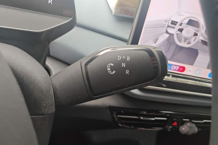 Used Volkswagen ID.4 X 2025 Smart Version Pure & Intelligent Enjoyment Edition
