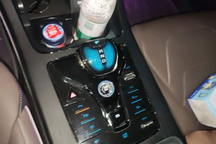 Used BYD Han 2022 EV Genesis Edition 610KM All-Wheel Drive Premium Model
