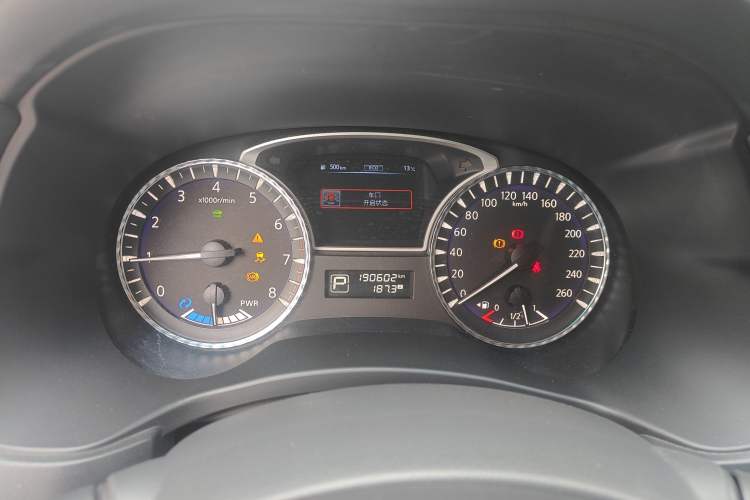 Used Infiniti QX60 2014 2.5 S/C Hybrid Two-Wheel Drive Excellence Edition