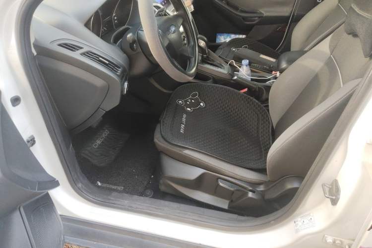 Used Ford Focus 2012 Hatchback 1.6L Automatic Comfort Model
