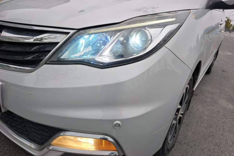 Used CHANGAN KAICHENG Oushang A600 2016 1.5L Manual Luxury 7-Seater Left Front Headlight