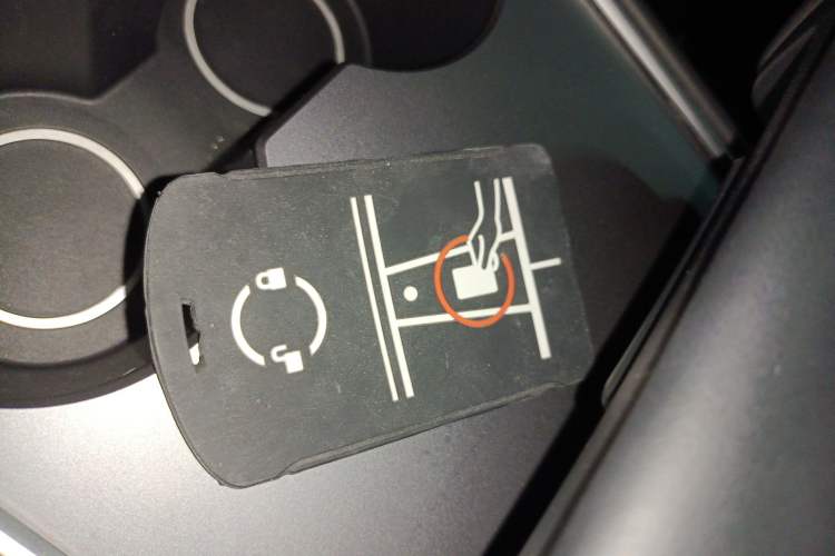 Used Tesla Model Y 2023 Long-Range All-Wheel-Drive Version