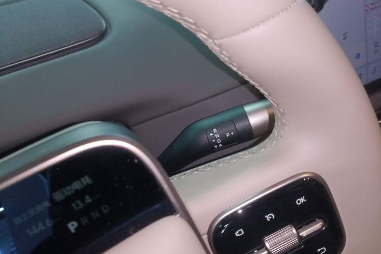 Used Li Auto i6 2025 Model Two-Wheel-Drive Standard Type