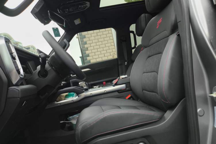 Used JETOUR Traveler C-DM 2024 C-DM 208KM Mountain & Wilderness Edition Left Front Seat