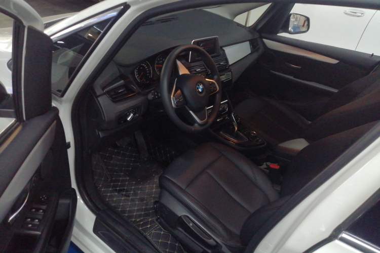 Used BMW 2 Series Gran Tourer 2019 220i Leading Model Driver Seat