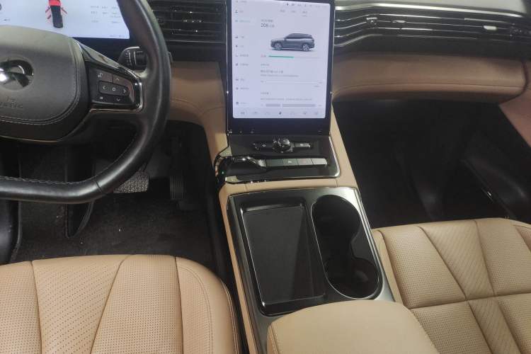 Used Nio ES8 2020 415 km Range 6-Seater Version
