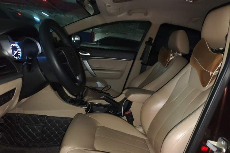 Used Geely Auto Emgrand 2017 Sedan Million Edition 1.5L Manual Luxury Model Left Front Seat