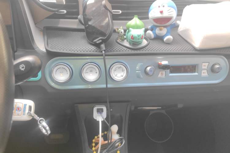 Used Wuling Hongguang MINIEV 2021 Macaron Premium Model – Lithium Iron Phosphate