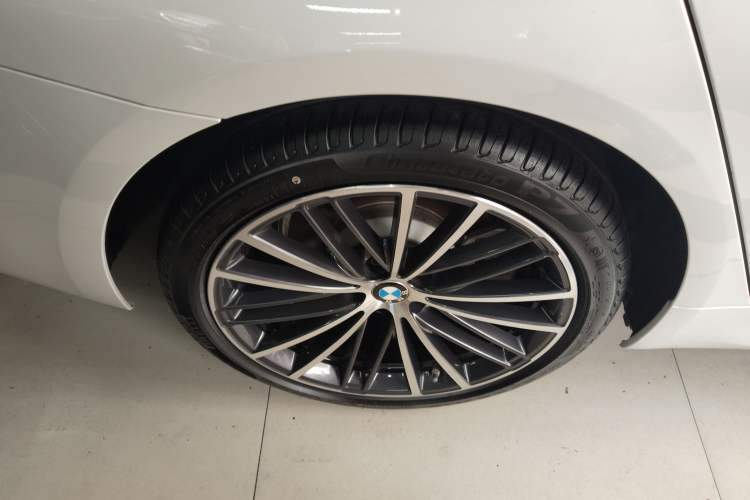 Used BMW 5 Series 2022 Second Facelift 530Li Leading Edition M Sport Package
