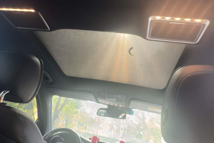 Used Mercedes-Benz GLC 2019 GLC 260 L 4MATIC Dynamic Model