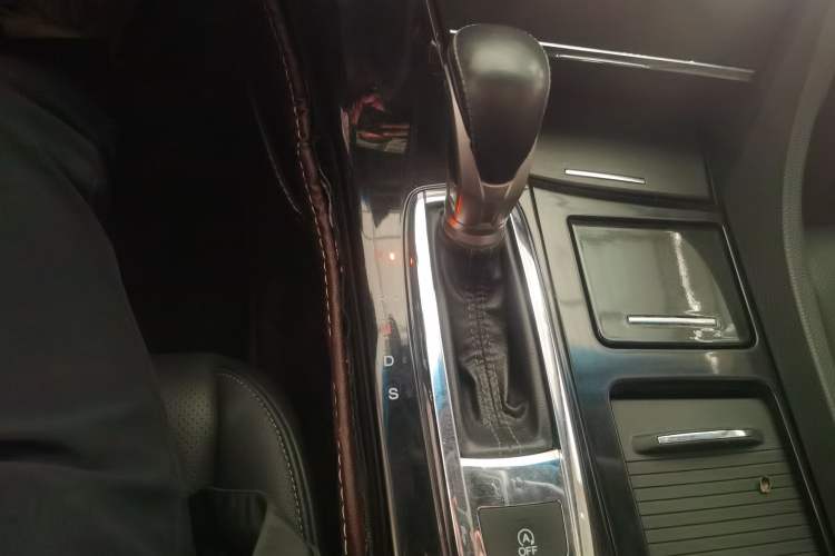 Used Honda Spirior 2015 2.4L Prestige Edition Gear Lever