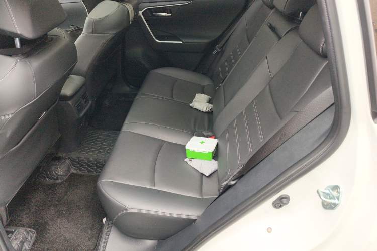 Used Toyota RAV4 2024 2.0L CVT Two-Wheel Drive Fashion Plus Edition
