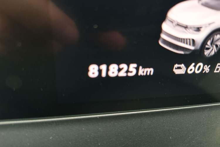Used Volkswagen ID.6 X 2021 1st Edition ID. First Impression Edition Odometer Close Up