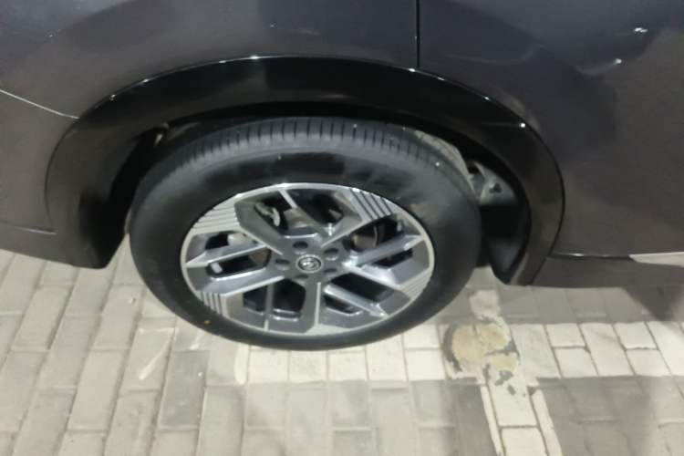 Used CHANGAN CS75 PLUS 2025 4th Generation 1.5T New Blue Whale Smart Luxury Edition Exterior 5