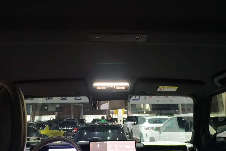 Used iCAR V23 2025 501 Four-Wheel Drive Intelligent Driving Version