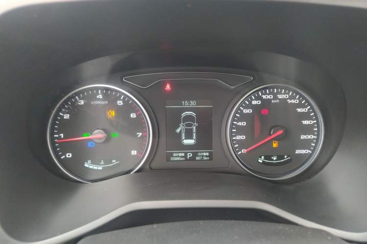 Used SOL X8 2021 300T DCT Leading Smart Connectivity Version 7 Seats
