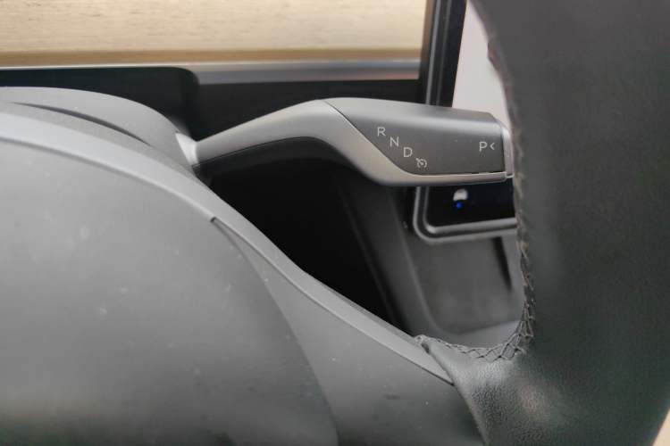 Used Tesla Model Y 2021 Standard Range Rear-Wheel Drive Version Gear Lever