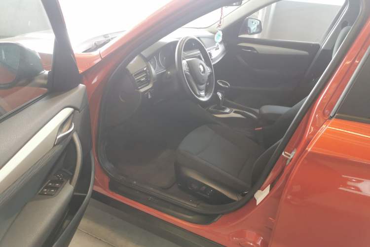 Used BMW X1 2014 sDrive18i Fashion Model