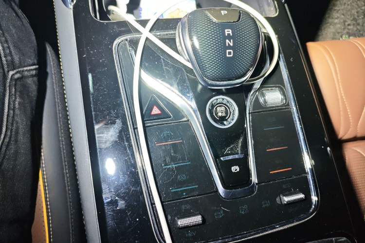 Used BYD Tang New Energy 2021 DM 2.0T Four-Wheel Drive High-Performance Flagship Model
