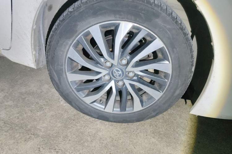 Used Toyota Corolla 2017 Revised Dual-Engine 1.8L E-CVT Elite Edition