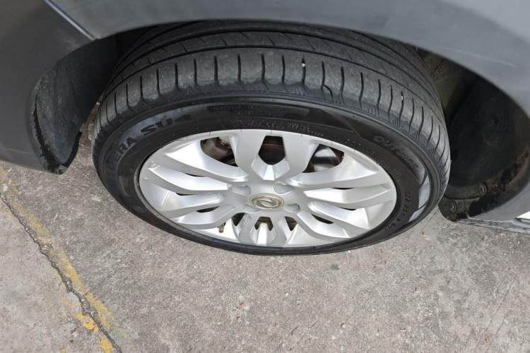 Used Dongfeng Aeolus AX3 2016 1.5L Automatic Shangkue Model