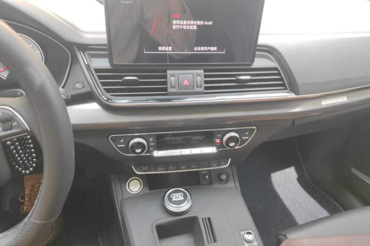 Used Audi Q5L 2022 Updated 45T Luxury Dynamic Version