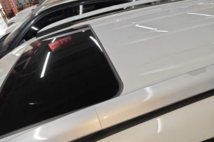 Used Toyota RAV4 2019 2.0L CVT Two-Wheel Drive Luxury Version China VI Standard
